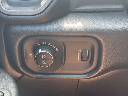 New 2025 RAM 2500 Tradesman image 29