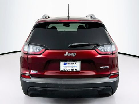 Used 2021 Jeep Cherokee Latitude FWD image 6