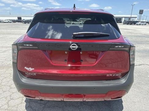 Used 2026 Nissan Kicks SR w/ SR Premium Package AWD/4WD image 5