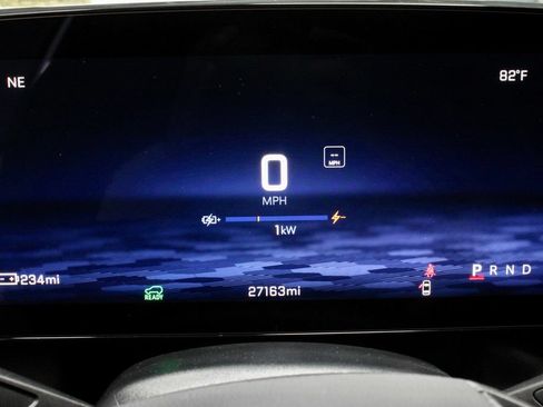 Used 2024 Chevrolet Equinox EV RS FWD image 29