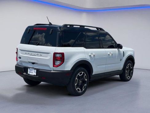 Certified 2024 Ford Bronco Sport Outer Banks w/ Tech Package AWD/4WD image 6