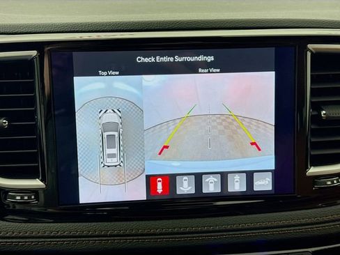 New 2026 Chrysler Pacifica Pinnacle image 14