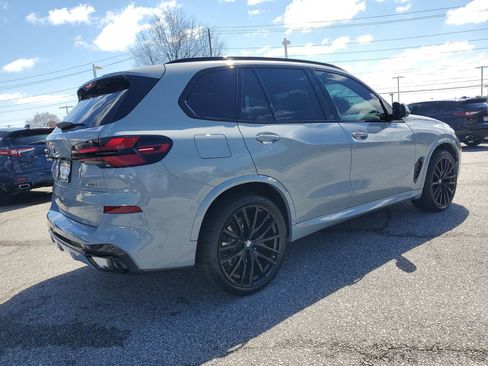 Used 2025 BMW X5 sDrive40i w/ M Sport Package image 5