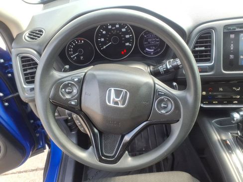 Used 2018 Honda HR-V EX image 5