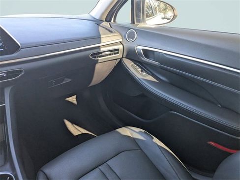 Used 2023 Hyundai Sonata Limited image 15