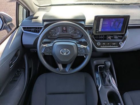 Used 2023 Toyota Corolla LE image 29