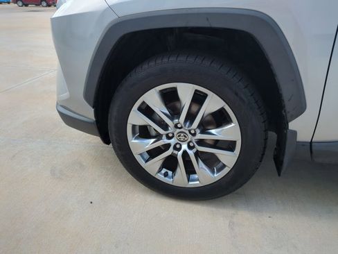Used 2021 Toyota RAV4 XLE Premium FWD image 24