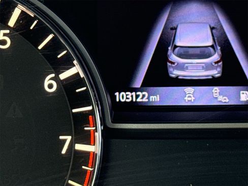 Used 2018 Nissan Pathfinder SL image 21