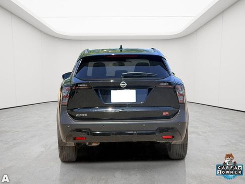 Used 2025 Nissan Kicks SR w/ SR Premium Package FWD image 5
