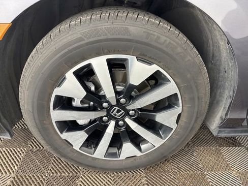 Certified 2026 Honda Odyssey EX-L image 36