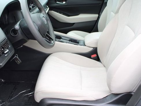 Used 2023 Honda Accord EX image 30