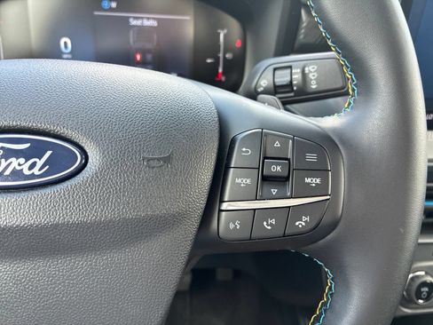 Used 2025 Ford Maverick Lobo AWD/4WD image 23