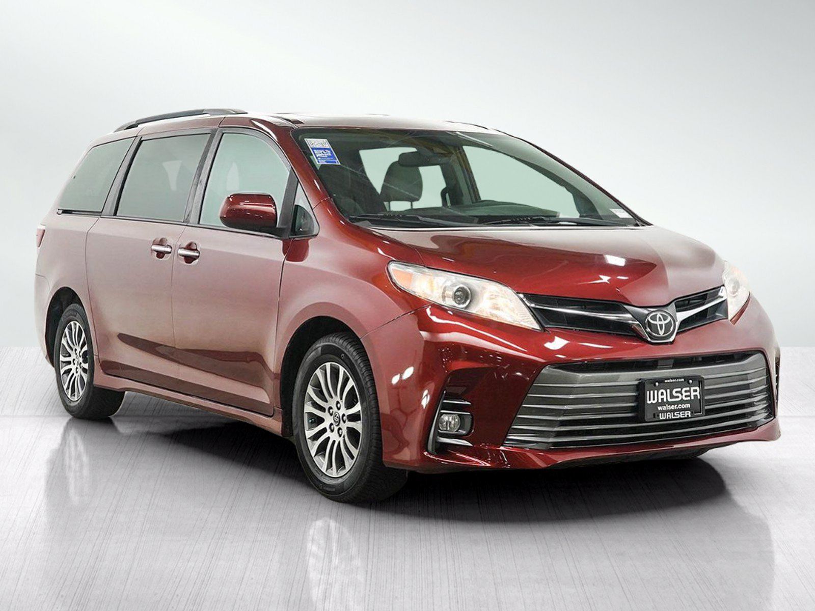 Used 2019 Toyota Sienna XLE FWD image 7