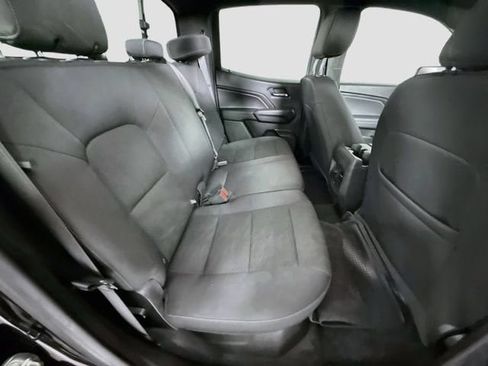 Used 2023 Chevrolet Colorado LT w/ LT Convenience Package II AWD/4WD image 27
