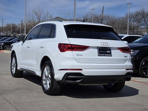 Certified 2025 Audi Q3 2.0T Premium w/ Convenience Package image 11