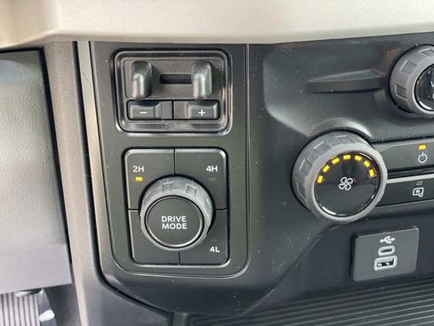 New 2026 Ford F350 4x4 Crew Cab Super Duty image 15