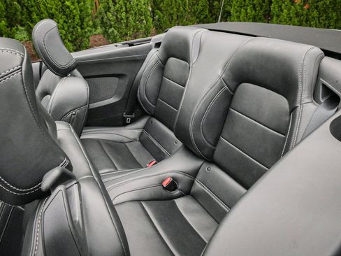 Used 2025 Ford Mustang Premium RWD image 29
