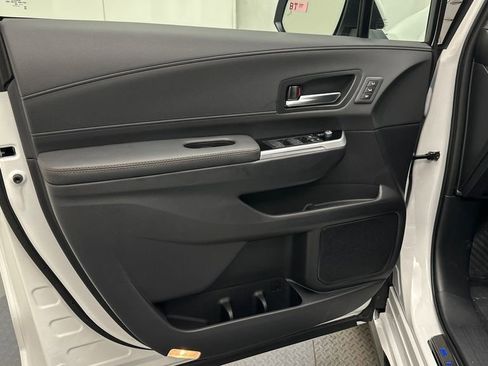 New 2026 Toyota Sienna Platinum AWD/4WD image 16