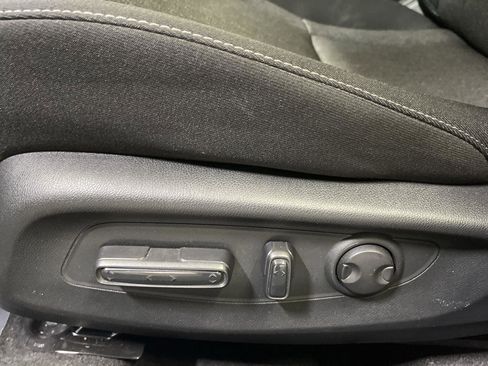 Certified 2025 Honda Accord SE image 12