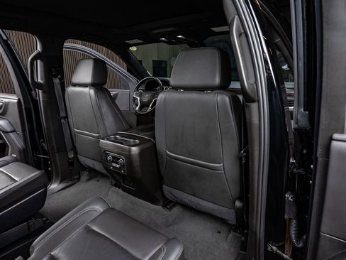 Used 2021 Chevrolet Tahoe Z71 image 32