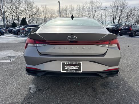 Certified 2023 Hyundai Elantra SEL image 6