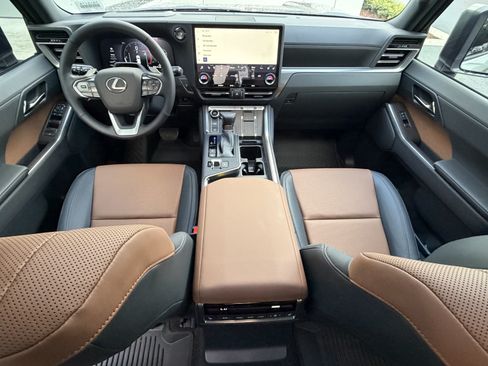 Used 2026 Lexus GX 550 AWD/4WD image 35