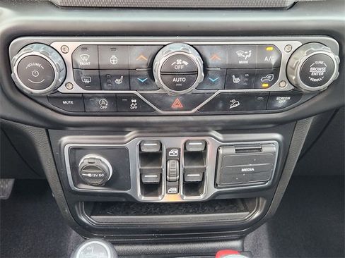 Used 2021 Jeep Wrangler Unlimited Sport image 18