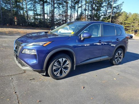 Certified 2023 Nissan Rogue SV image 9