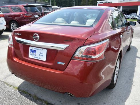 Used 2014 Nissan Altima 2.5 FWD image 6