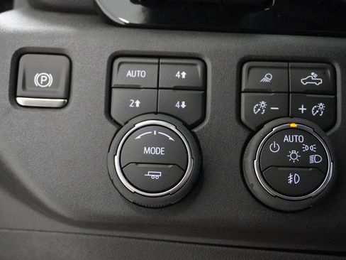 New 2026 Chevrolet Silverado 1500 ZR2 w/ Dark Appearance Package AWD/4WD image 17