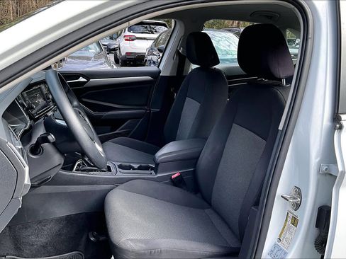 Used 2021 Volkswagen Jetta S image 7