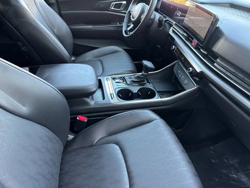 New 2026 Kia Carnival SX w/ SX Dark Edition Package image 18