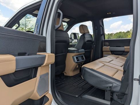 Used 2023 Ford F250 Lariat w/ Chrome Package AWD/4WD image 45