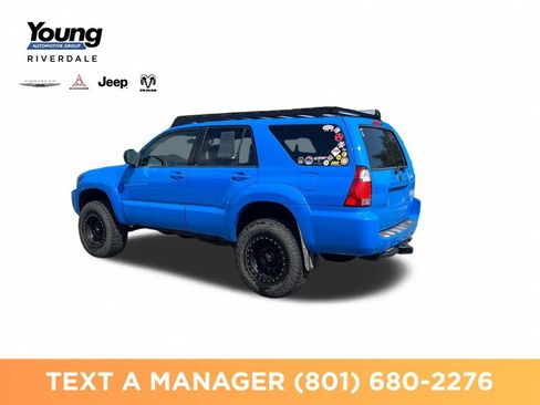 Used 2006 Toyota 4Runner SR5 AWD/4WD image 3