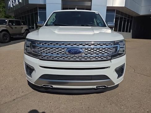 Used 2020 Ford Expedition Platinum AWD/4WD image 2