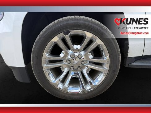 Used 2019 Chevrolet Suburban LT AWD/4WD image 11