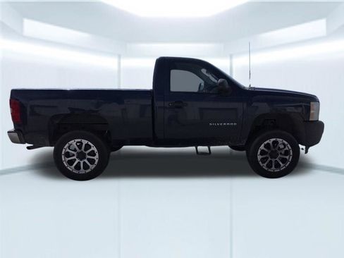 Used 2011 Chevrolet Silverado 1500 W/T RWD image 6