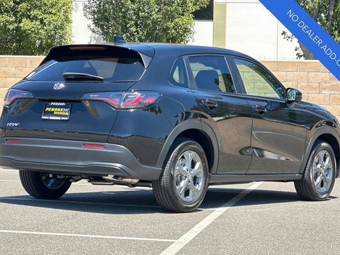 Certified 2026 Honda HR-V LX image 4