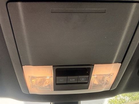 Used 2019 Ford Explorer Sport w/ Equipment Group 401A AWD/4WD image 19