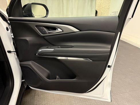 New 2026 Chevrolet Traverse LT w/ LPO, Floor Liner Package image 17
