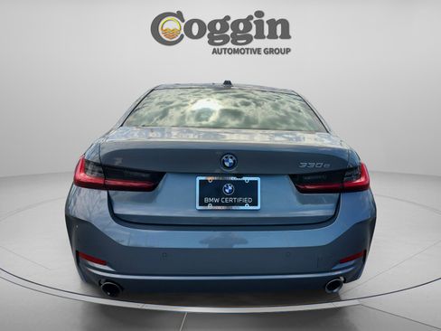 Certified 2023 BMW 330e 330e w/ Convenience Package image 4