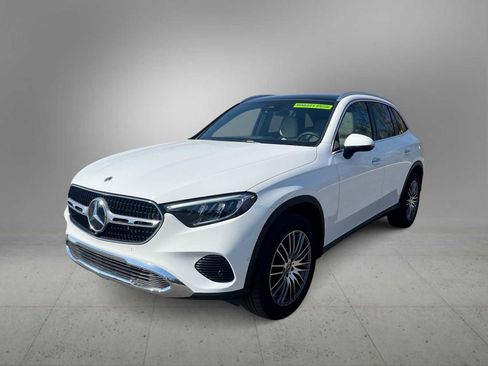 Certified 2026 Mercedes-Benz GLC 300 4MATIC image 4