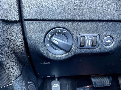 Used 2020 Dodge Charger SXT w/ Blacktop Package image 32