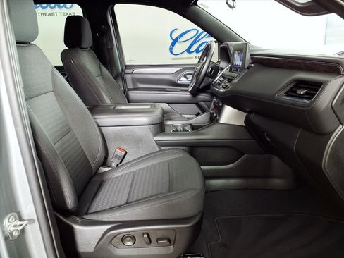 Used 2023 Chevrolet Suburban LS image 12