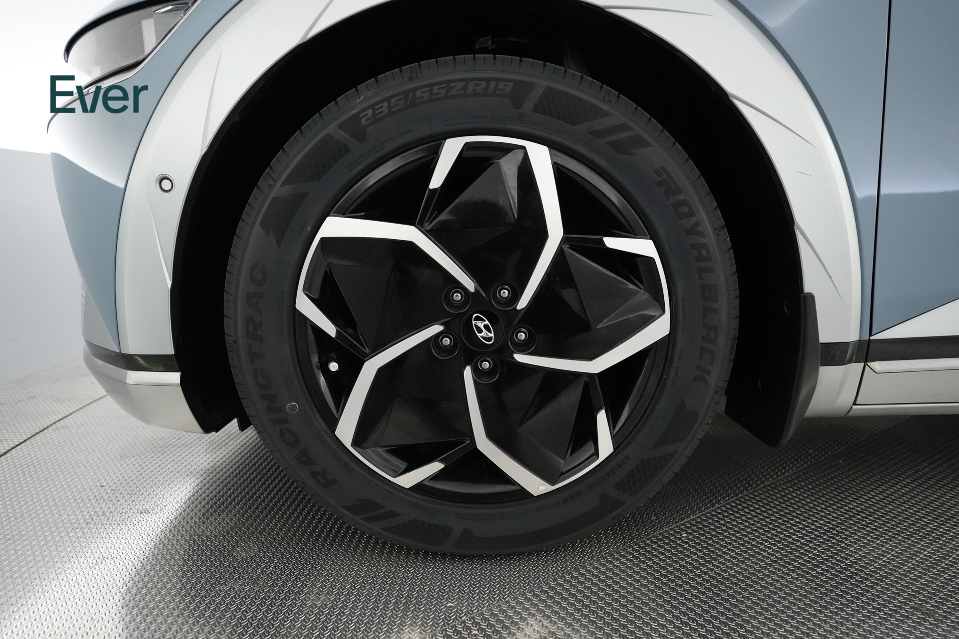 Used 2024 Hyundai Ioniq 5 Limited RWD image 19