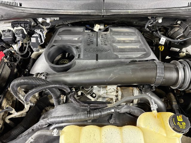 Used 2019 Ford F150 Lariat w/ Trailer Tow Package AWD/4WD image 29