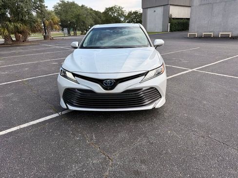 Used 2018 Toyota Camry XLE w/ Audio Package FWD image 2