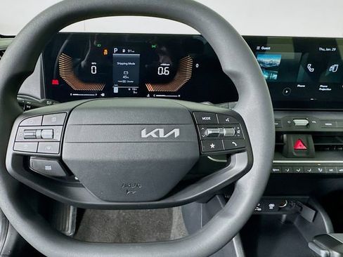 New 2026 Kia K4 LXS image 13
