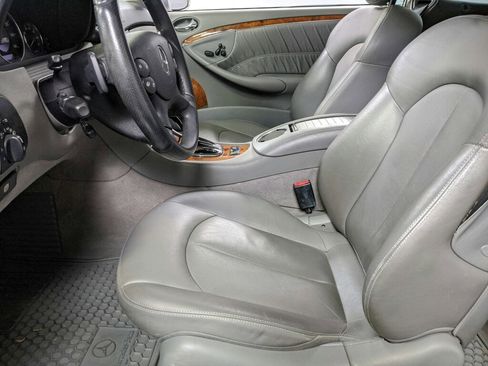 Used 2007 Mercedes-Benz CLK 550 Cabriolet image 23