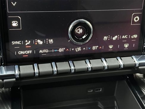 New 2026 GMC Yukon XL AT4 image 29